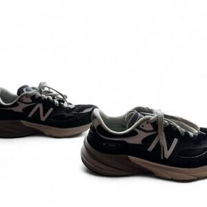 New balance black and gray 990 trainer Woman's 8